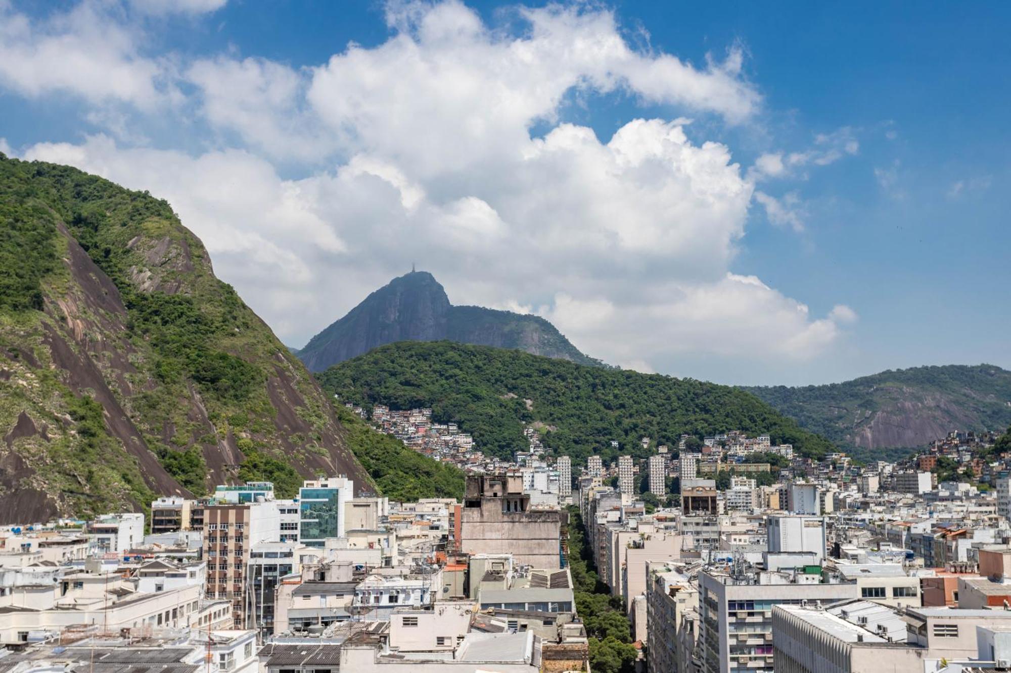 Copacabana Paradise, Ocean View, Balcony & 2 Baths Appartamento Rio de Janeiro